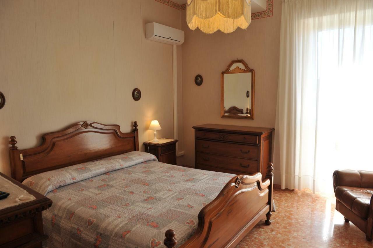 Camere "Le Margherite" オルビア エクステリア 写真